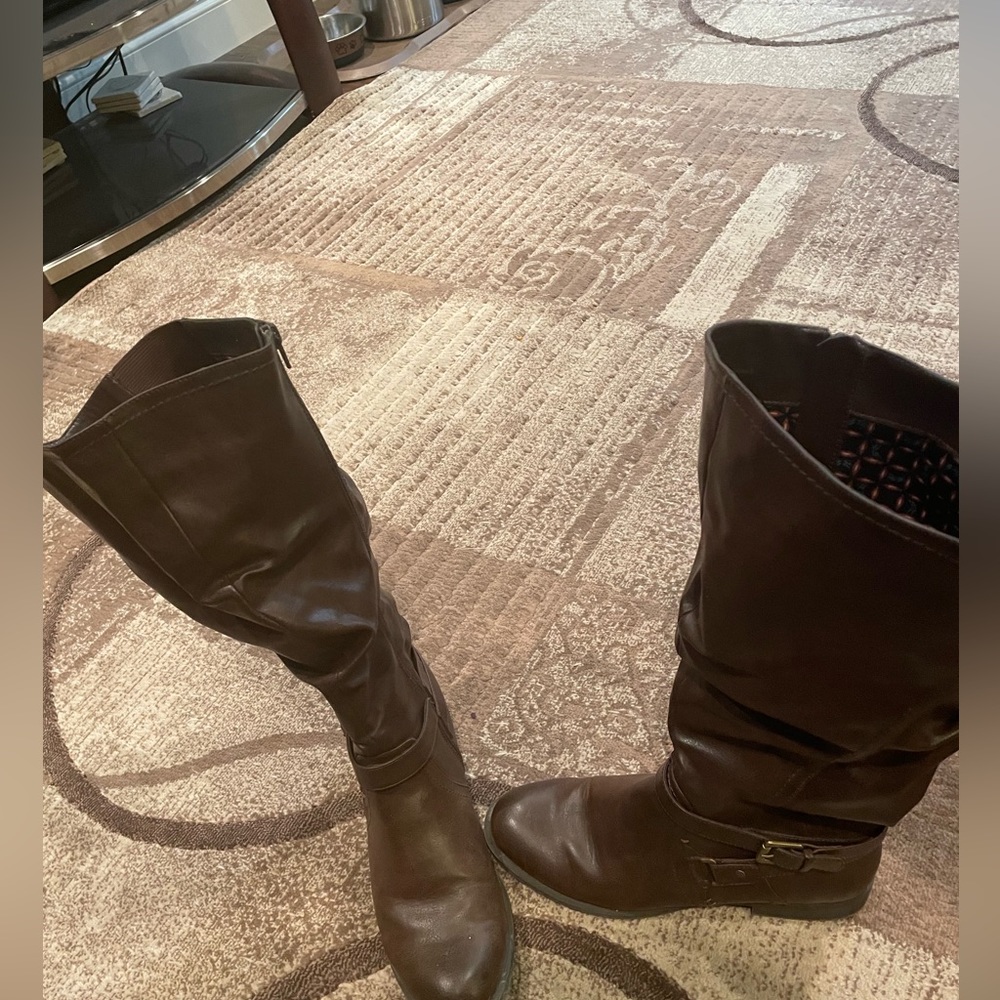 Ladies high top boots like new condition